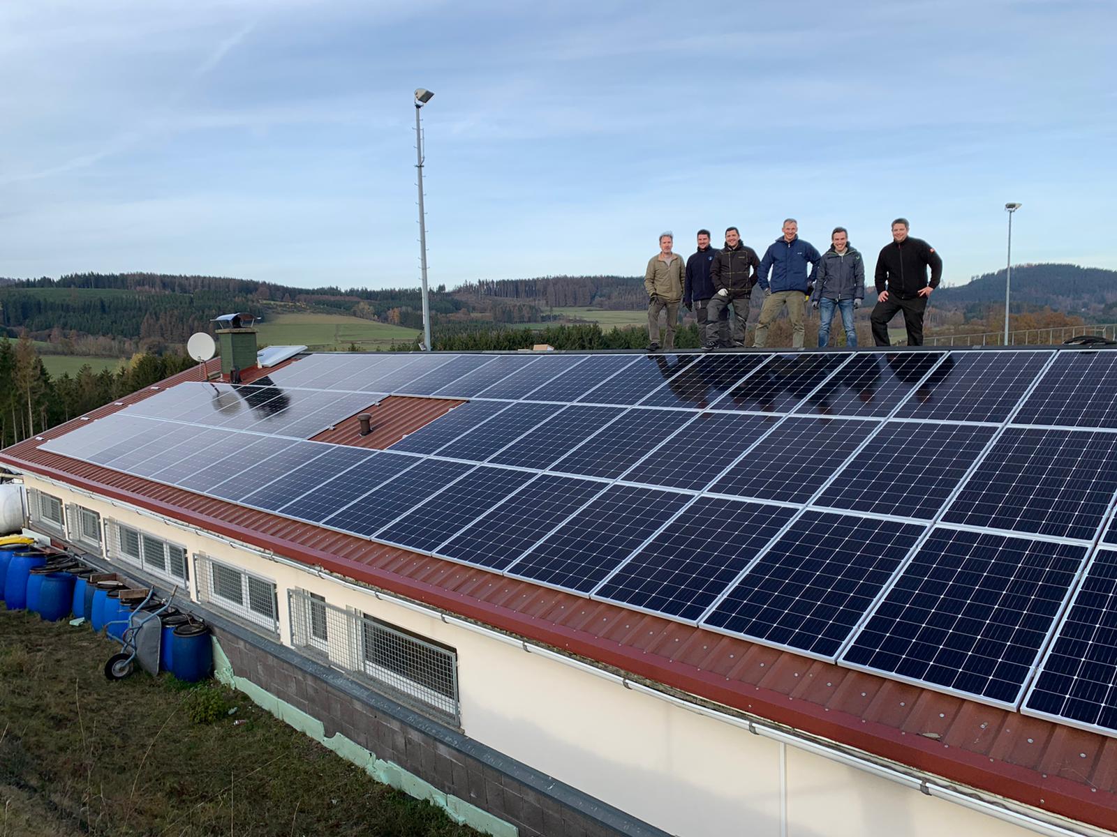 Energiegenossenschaft baut neunte Anlage für und mit VfB Banfe